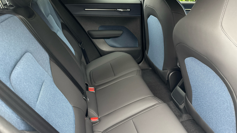 Volvo EX30 315kW Twin Motor Performance Plus 69kWh 5dr Auto Electric Estate